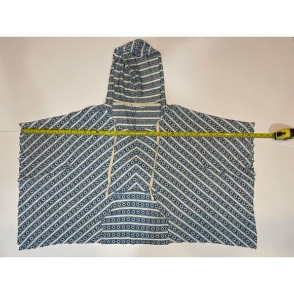 Hippie Laundry Poncho Top Blue White Womens Size Medium - Picture 7 of 8